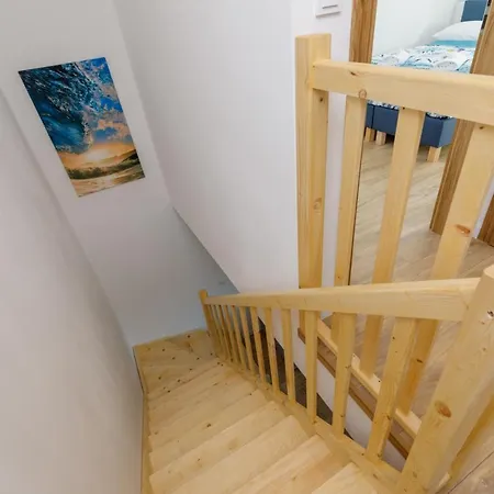 Seaside Escape Pet Friendly By Renters Apartment