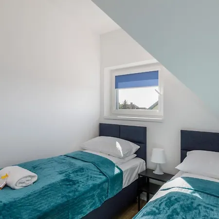 Seaside Escape Pet Friendly By Renters *